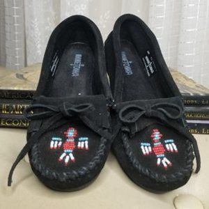 Black Thunderbird beaded Minnetonka Moccasin.